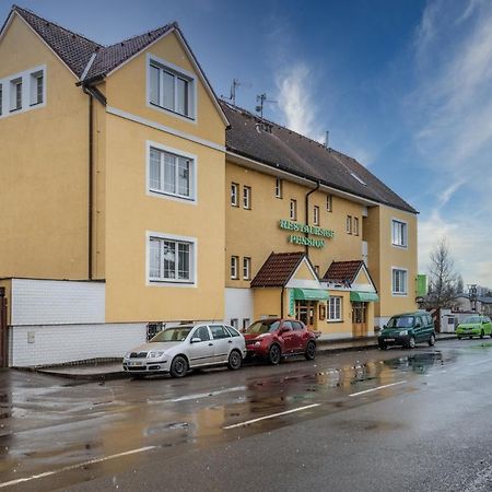 Pension U Mydlaru Mnichovo Hradiště Buitenkant foto
