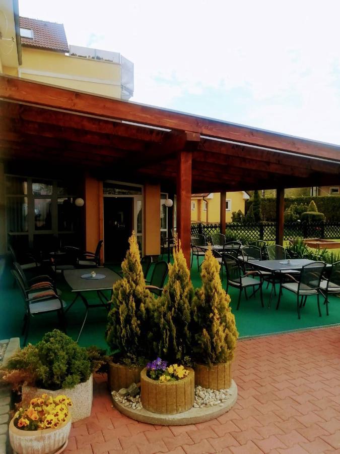 Pension U Mydlaru Mnichovo Hradiště Buitenkant foto