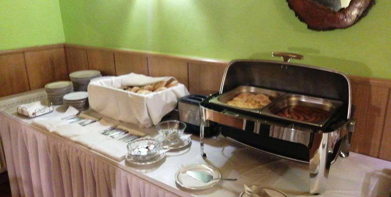 Pension U Mydlaru Mnichovo Hradiště Buitenkant foto